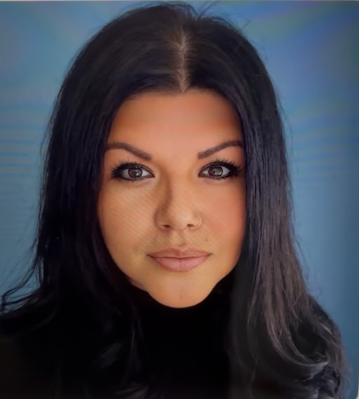 Victoria, Head of Operations